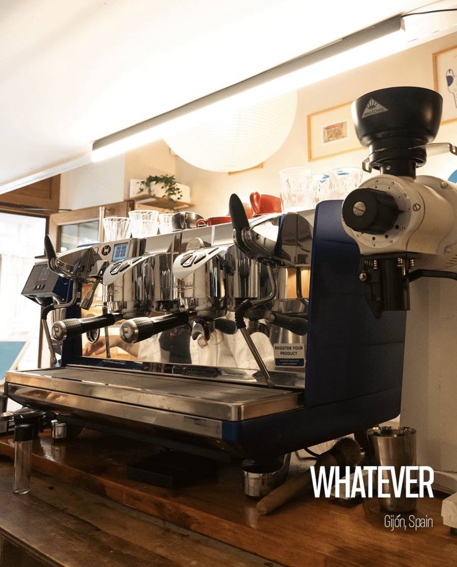 Máquina de espresso azul